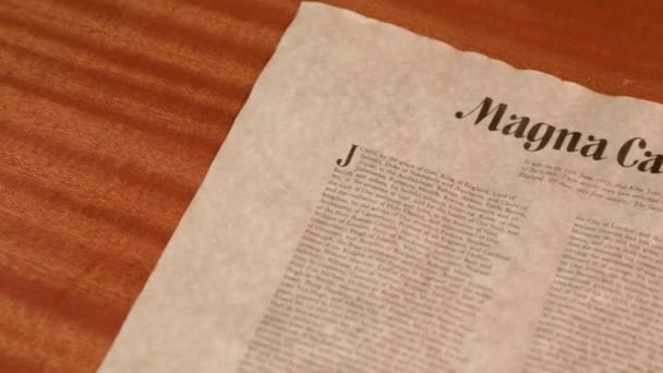 Kral John Tarihi Belge 12151 Den Magna Carta Yüksek Kalite — Stok video