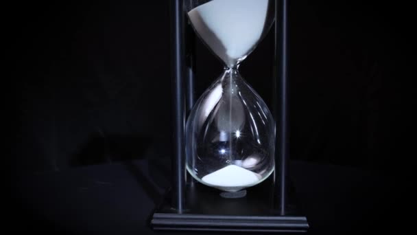 Biały Zegar Klepsydry Koncepcja Upływ Czasu Wysokiej Jakości Materiał — Wideo stockowe