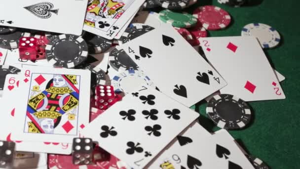 Poker Žetony Hracími Kartami Stole35 Vysoce Kvalitní Záběry — Stock video