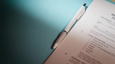 Gayrimenkul satın alma anlaşması iş belgesi form 1. Yüksek kalite 4k görüntü