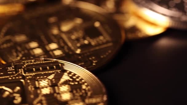 Bitcoins Krypto Valuta Mynt Bordet Blockchain Slutar Dogecoin Högkvalitativ Film — Stockvideo
