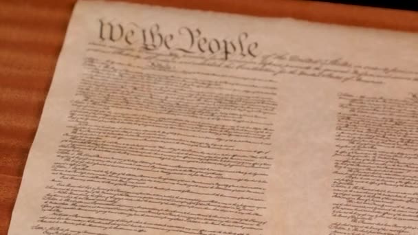 Documentul Istoric Constituției Americane Noi Oamenii Înregistrare Înaltă Calitate — Videoclip de stoc