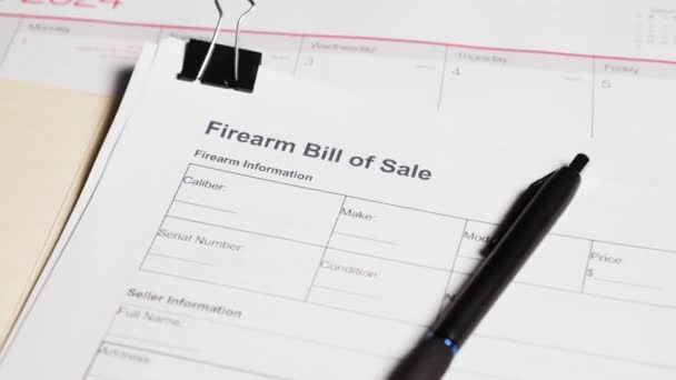 Έντυπο Πώλησης Όπλων Στο Πικάπ Υψηλής Ποιότητας Πλάνα — Αρχείο Βίντεο