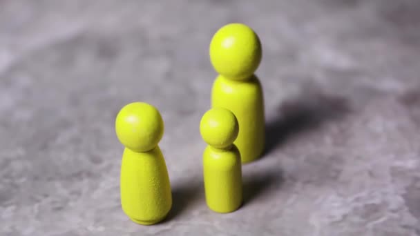 Family Concept Yellow Doll Figurines Team High Quality Footage — Stock Video