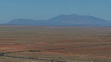 19 peyzaj Meteor krateri göktaşı doğal tarihi Winslow Arizona çöl seyahati. Yüksek kalite 4k görüntü