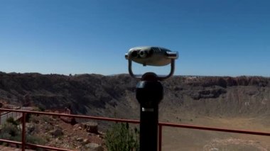12 Meteor krateri göktaşı doğal tarihi Winslow Arizona çöl seyahati. Yüksek kalite 4k görüntü