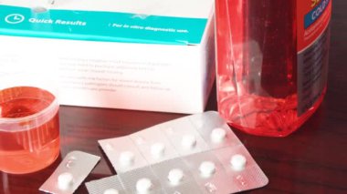 Sağlık kontrolü için Covid-19 test kitini evde kapat. Yüksek kalite 4k görüntü