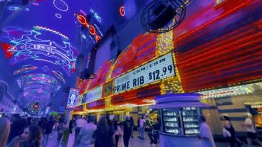 8 Mayıs 2025 Las Vegas Editörü Nevada ABD Fremont Las Vegas mor ışık gösterisi sahne 26 