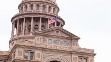 Texas Eyaleti Kongre Binası. Amerikan Bayrağı Austin 148 ile Yakın Çekim. Yüksek kalite 4k görüntü