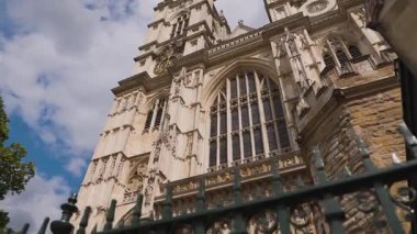 Londra, İngiltere 27 Temmuz 2025: Westminster Abbey Londra Gotik Katedral Kilisesi İngiltere