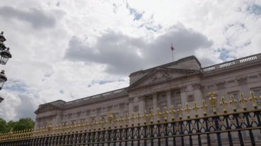 Londra, İngiltere 27 Temmuz 2025: Buckingham Sarayı Londra Avrupa çiti Birleşik Krallık 1776 