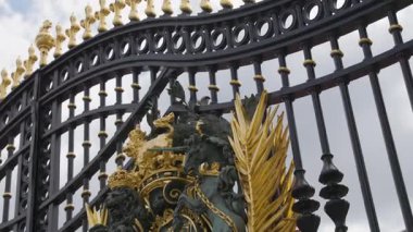 Londra, İngiltere 27 Temmuz 2025: Buckingham Sarayı Londra Kapısı Tarihi Tarihi Kent 1781 