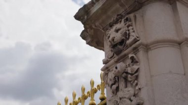 Londra, İngiltere 27 Temmuz 2025: Buckingham Sarayı Londra Avrupa Mimarisi 1790 