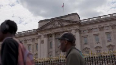 Londra, İngiltere 27 Temmuz 2025: Buckingham Sarayı Londra Avrupa Mimarisi İngiltere 1773 