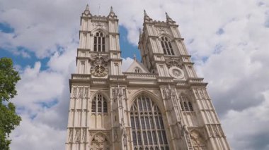 Londra, İngiltere 27 Temmuz 2025: Westminster Abbey Londra Gotik Katedral Kilisesi İngiltere