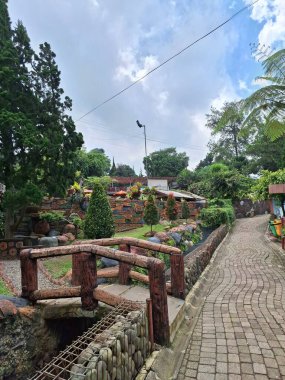 Sari Ater, Endonezya 'da Güzel Ağaçlı Manzara Yolu: Doğanın Güzelliği