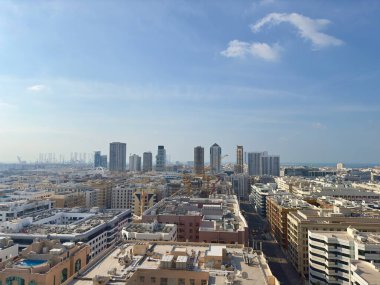 Dubai 'nin ufuk çizgisinin panoramik görüntüsü