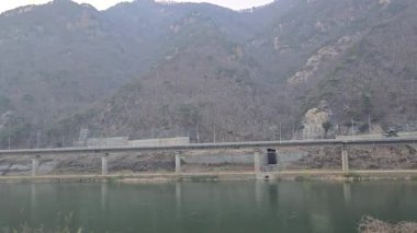 Manzaralı Dağ Yolu 'nda Trenle Seyahat