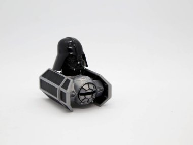 Darth Vader. Anakin Skywalker. Yıldız savaşları. Karanlık taraf. - Uzay gemisi. Sinema suçlusu. Ben senin babanım. Siyah takım. Bilim kurgu destanının karakteri. İzole edilmiş.