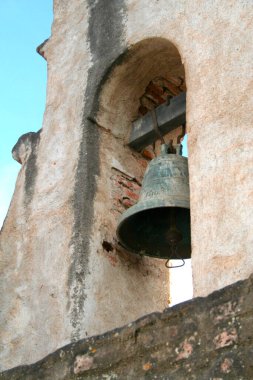 İsa Cemiyeti tarafından 1616 yılında kurulan Cizvit Estancia de Caroya 'nın çan kulesi. Colonia Caroya, Crdoba, Arjantin. Kırsal yerleşim ve kilise. Koloni yapısı