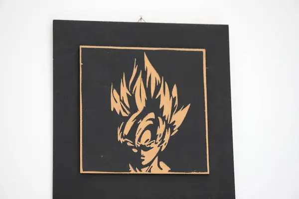 Ejder Topundaki Goku 'nun siyah beyaz tablosu. Japon mangası ve anime karakteri olan bir poster..