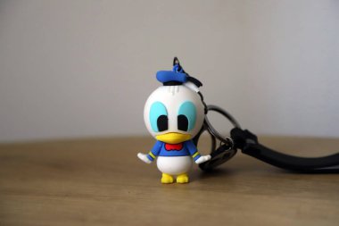  Donald Duck karakter anahtarlığı. Walt Disney 'den bir karakter. Silikon anahtarlık.