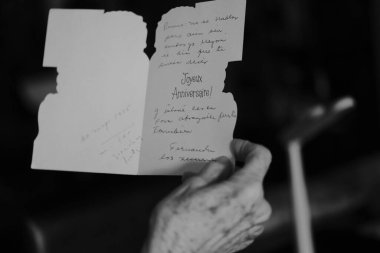 Nostalji: Eski bir kart okumak