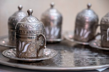 İzole arka planda Türk kahve fincanları