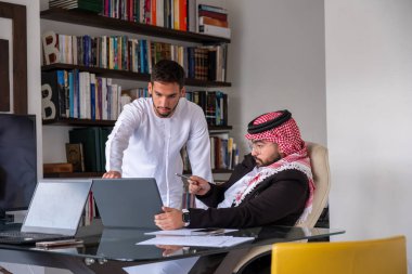 Çalışırken iletişim en yüksek çalışma kalitesine ulaşmanın ve coşkuyu artırmanın en iyi yoludur.
