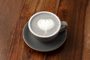 Susam Latte üst görünümü