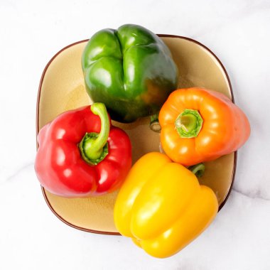 Renkli biber çeşitleri.