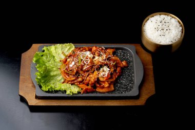 Geleneksel Kore yemeği.