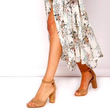 Önü açık Nubuck yaz ayakkabısı.