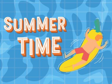 Yüzme havuzunda şişme muz yiyen adam yaz tatilinin tadını çıkarıyor.