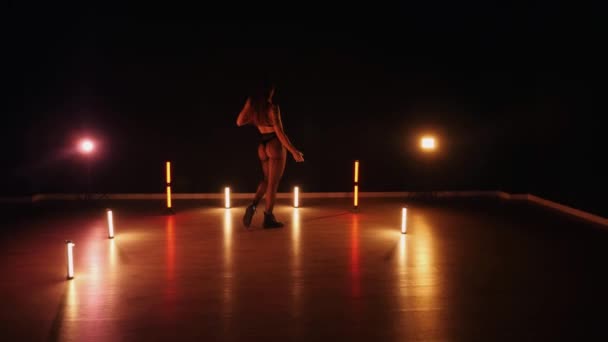 Sexy Woman Dancing Seductive Dance Dancer Girl Big Ass Dances — Stock video