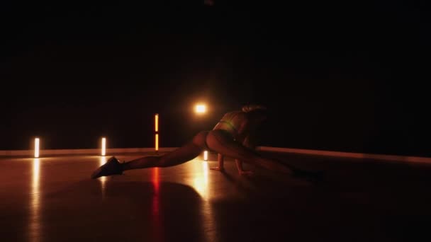 Sexy Woman Dancing Seductive Dance Dancer Girl Big Ass Dances — Vídeo de stock