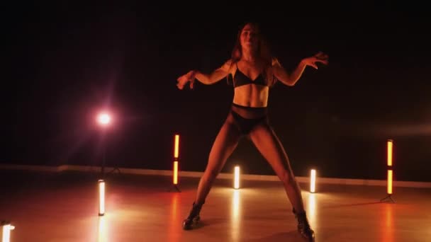 Sexy Woman Dancing Seductive Dance Dancer Girl Big Ass Dances — 图库视频影像