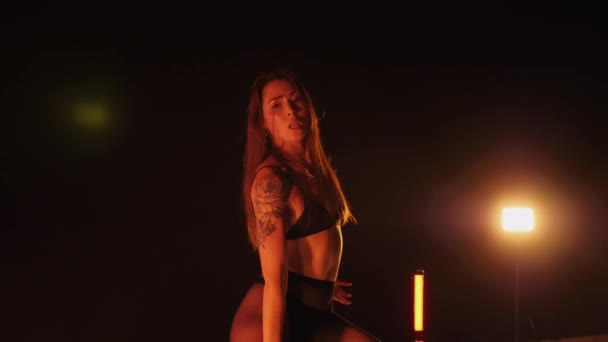Sexy Woman Dancing Seductive Dance Dancer Girl Big Ass Dances — Stock videók