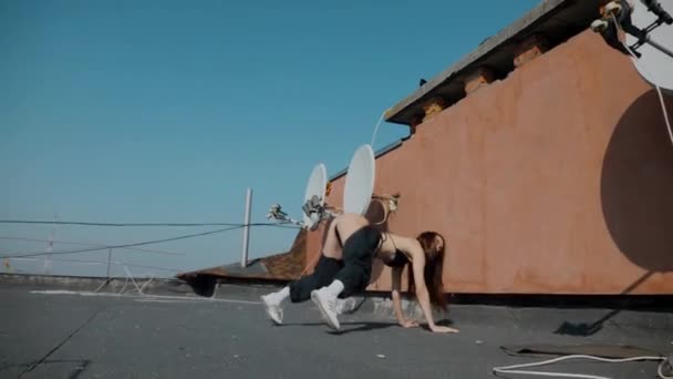 Děvče Plavkách Tancuje Střeše Booty Dance Booty Shake Twerk High — Stock video
