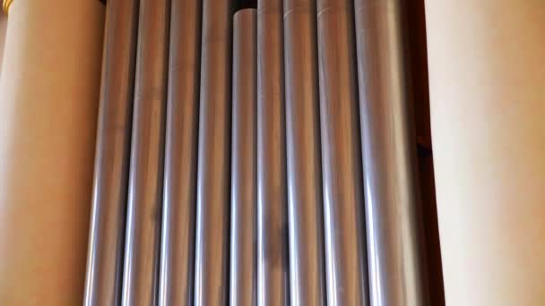Прикрашений Орган Труби Наповнює Велику Церкву Музикою Буксирувальні Труби Створюють — стокове відео
