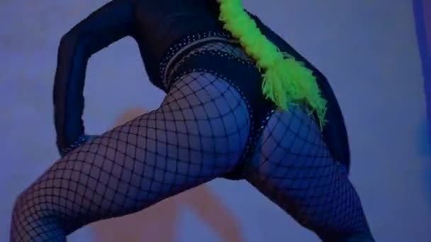 Жінки Енергійно Танцюють Піднімають Спокусливий Танець Дівчина Танцює Twerk Молода — стокове відео