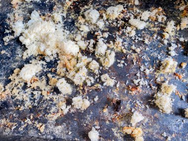 Nasi Aking güneşte kurutulmuş pirinçten yapılmıştır..