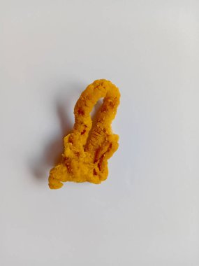 'Keripik Usus Ayam' Endonezyalı bir krakerdir. Tavuk bağırsağından yapılan atıştırmalıklar..