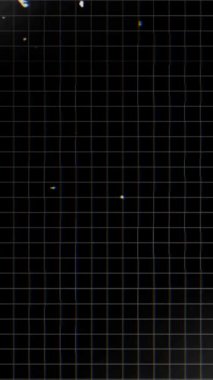 Glitch ve gürültü efektli ızgara hareketi arkaplanı.