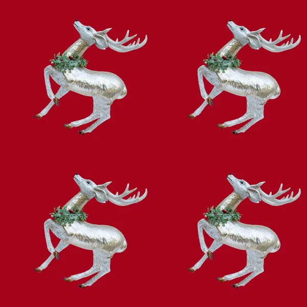Patrón Renos Juguete Venado Brillante Juguete Navidad Sobre Fondo Rojo — Foto de Stock