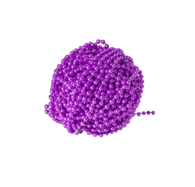 Mor boncuklar. Yeni yıl için dekorasyon ve diğer fikirler. Beyaz arka planda izole edilmiş. Şeffaf olarak izole edilmiş. png biçimi. 