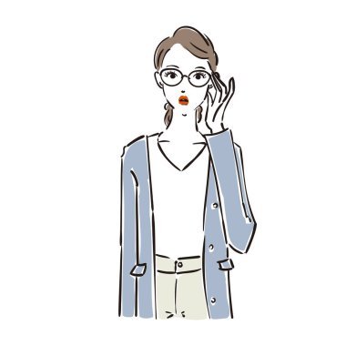 Gözlüklü havalı bir iş kadını.