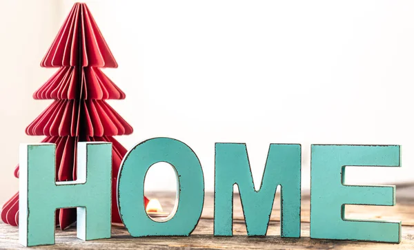Gezellige Wintercompositie Met Decoratief Woord Home Papier Kerstboom Kopieerruimte — Stockfoto