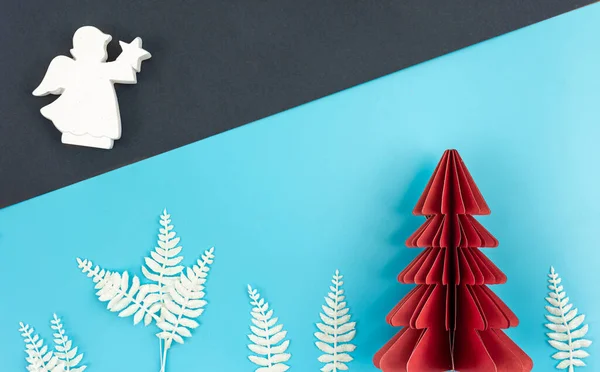 Minimalistic Christmas Background Origami Paper Tree Decor Details Flat Lay — Stock Photo, Image