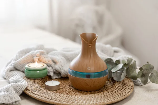 Cozy Spa Composition Aroma Oil Diffuser Lamp Blurred Background — Stock Photo, Image